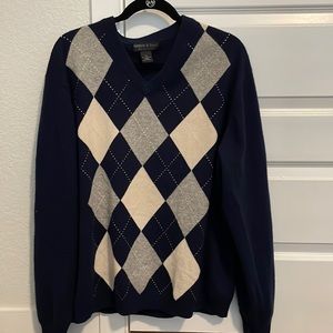 V-neck cashmere sweater